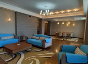 İcarəyə verilir 4 otaqlı 260 m2 yeni tikili Elmlər Akademiyası m.