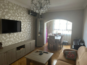 İcarəyə verilir 3 otaqlı 80 m2 köhnə tikili Azadlıq prospekti m.