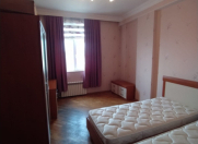 Satılır 3 otaqlı 136 m2 yeni tikili 8 km