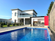 Satılır 5 otaqlı 200 m2 villa Şüvəlan