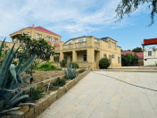 Satılır 6 otaqlı 240 m2 bağ evi Novxanı