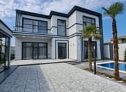 Satılır 4 otaqlı 220 m2 villa Mərdəkan