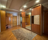 Satılır 4 otaqlı 181 m2 yeni tikili Elmlər Akademiyası m.