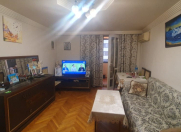 Satılır 3 otaqlı 75 m2 köhnə tikili Elmlər Akademiyası m.