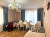 Satılır 2 otaqlı 65 m2 köhnə tikili Neftçilər m.