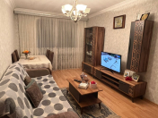 Satılır 3 otaqlı 62 m2 köhnə tikili Yasamal r.