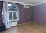 İcarəyə verilir 2 otaqlı 104 m2 ofis Xalqlar Dostluğu m.