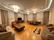 Satılır 4 otaqlı 186 m2 yeni tikili 28 May m.