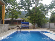 İcarəyə verilir 3 otaqlı 90 m2 yeni tikili Qəbələ