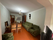 Satılır 3 otaqlı 68 m2 köhnə tikili Xalqlar Dostluğu m.