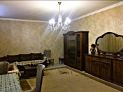 Satılır 3 otaqlı 87 m2 köhnə tikili Sahil m.