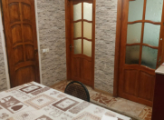 Satılır 2 otaqlı 55 m2 köhnə tikili Memar Əcəmi m.