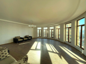 Satılır 4 otaqlı 200 m2 yeni tikili Şah İsmayıl Xətai m.