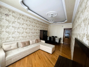 Satılır 3 otaqlı 100 m2 yeni tikili İnşaatçılar m.