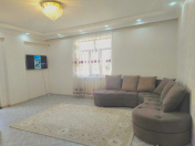 Satılır 4 otaqlı 130 m2 yeni tikili İnşaatçılar m.