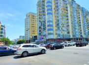 İcarəyə verilir 2 otaqlı 110 m2 obyekt 8 Noyabr m.