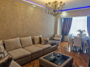 Satılır 3 otaqlı 75 m2 köhnə tikili Xalqlar Dostluğu m.