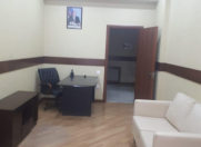 İcarəyə verilir 3 otaqlı 90 m2 ofis 28 may