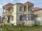 Satılır 6 otaqlı 270 m2 bağ evi Mərdəkan