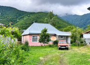 İcarəyə verilir 3 otaqlı 70 m2 həyət evi Qax