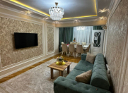 Satılır 3 otaqlı 100 m2 köhnə tikili Gənclik m.