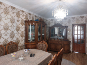 Satılır 3 otaqlı 500 m2 yeni tikili Lökbatan