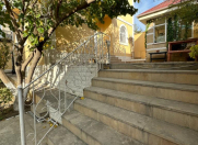 Satılır 4 otaqlı 134 m2 həyət evi Badamdar