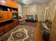 Satılır 1 otaqlı 40 m2 köhnə tikili Xalqlar Dostluğu m.