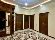 Satılır 3 otaqlı 132 m2 yeni tikili İnşaatçılar m.