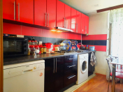 Satılır 3 otaqlı 70 m2 köhnə tikili Memar Əcəmi m.