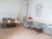 Satılır 4 otaqlı 110 m2 köhnə tikili Nizami m.