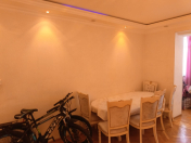 Satılır 3 otaqlı 70 m2 köhnə tikili Yasamal r.