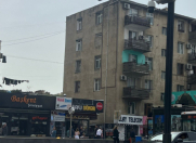 Satılır 3 otaqlı 55 m2 köhnə tikili İnşaatçılar m.