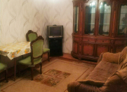 İcarəyə verilir 2 otaqlı 50 m2 həyət evi İnşaatçılar m.