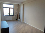Satılır 2 otaqlı 44 m2 yeni tikili İnşaatçılar m.