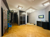 Satılır 5 otaqlı 200 m2 yeni tikili İnşaatçılar m.