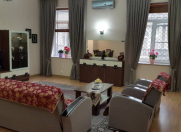 İcarəyə verilir 2 otaqlı 95 m2 köhnə tikili Sahil m.