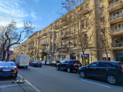 Satılır 3 otaqlı 81 m2 köhnə tikili Sahil m.