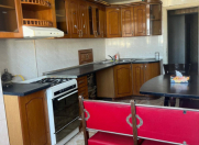 İcarəyə verilir 4 otaqlı 110 m2 köhnə tikili İnşaatçılar m.