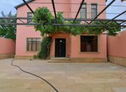 Satılır 4 otaqlı 300 m2 bağ evi Mərdəkan
