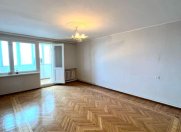 Satılır 3 otaqlı 90 m2 köhnə tikili 4 mkr