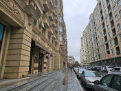 Satılır 1 otaqlı 100 m2 obyekt Nəriman Nərimanov m.