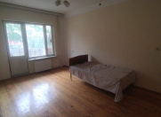 Satılır 2 otaqlı 55 m2 köhnə tikili Qara Qarayev m.