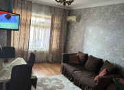 Satılır 4 otaqlı 100 m2 köhnə tikili Bakıxanov