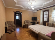 İcarəyə verilir 2 otaqlı 55 m2 köhnə tikili Gənclik m.