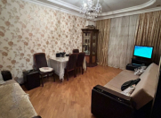 Satılır 2 otaqlı 62 m2 köhnə tikili Qara Qarayev m.