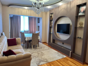 Satılır 4 otaqlı 110 m2 köhnə tikili Memar Əcəmi m.