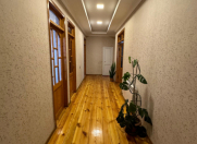 Satılır 4 otaqlı 200 m2 həyət evi Y.Günəşli