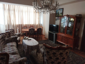 Satılır 3 otaqlı 90 m2 köhnə tikili Ayna Sultanova heykəli