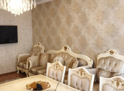 Satılır 3 otaqlı 67 m2 köhnə tikili Səbail r.